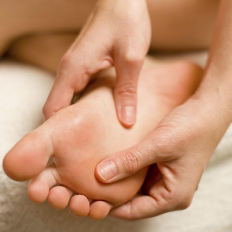 Thai Foot Massage Ibiza| Masaje Tailandés de Pies en Ibiza 